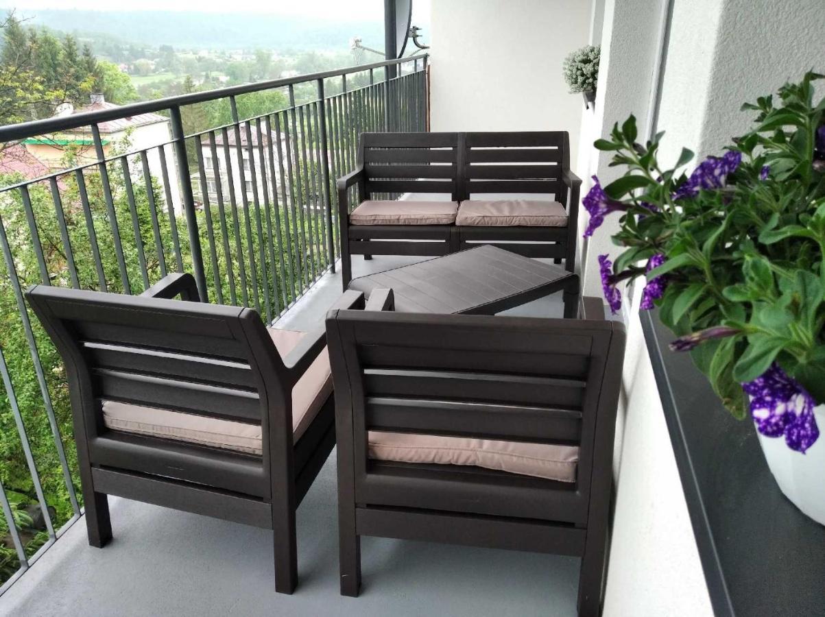 Apartament Julia Appartamento Lesko Esterno foto
